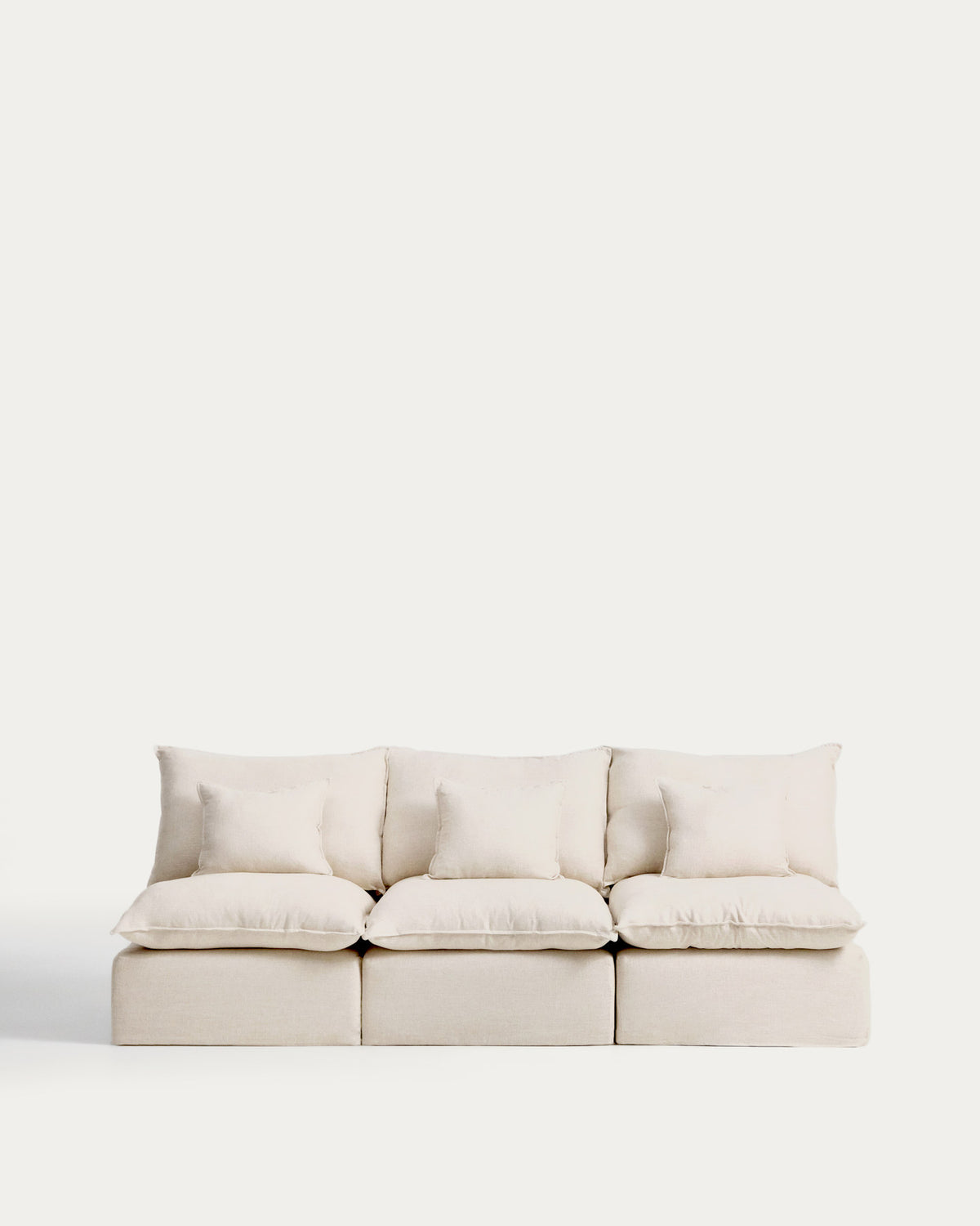 3-Sitzer-Modularsofa Anarela mit abnehmbarem Bezug aus Leinen und Viskose in Beige, 270 cm, FSC Mix Credit in Beige präsentiert im Onlineshop von KAQTU Design AG. 3er Sofa ist von Kave Home