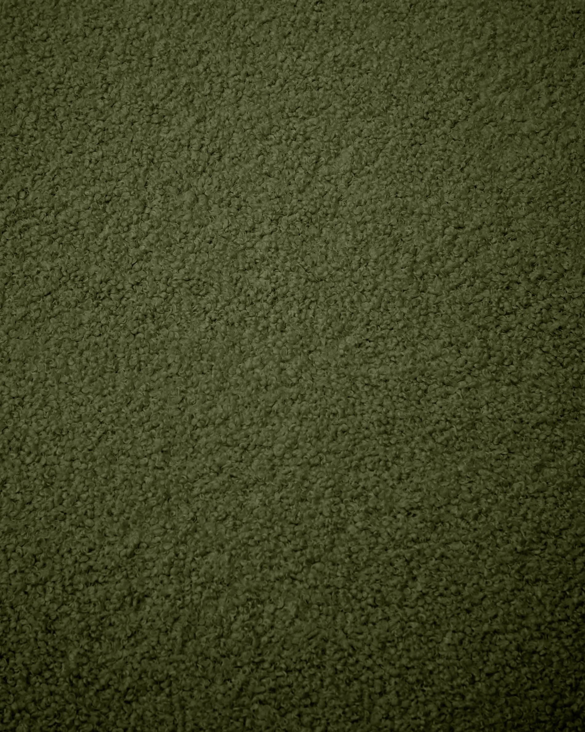 Eleganter grüner Bouclé-Bezug für den Kaeli-Fusshocker, Ø 60 cm, von Kave Home. Modernes Design für stilvolle Wohnräume.