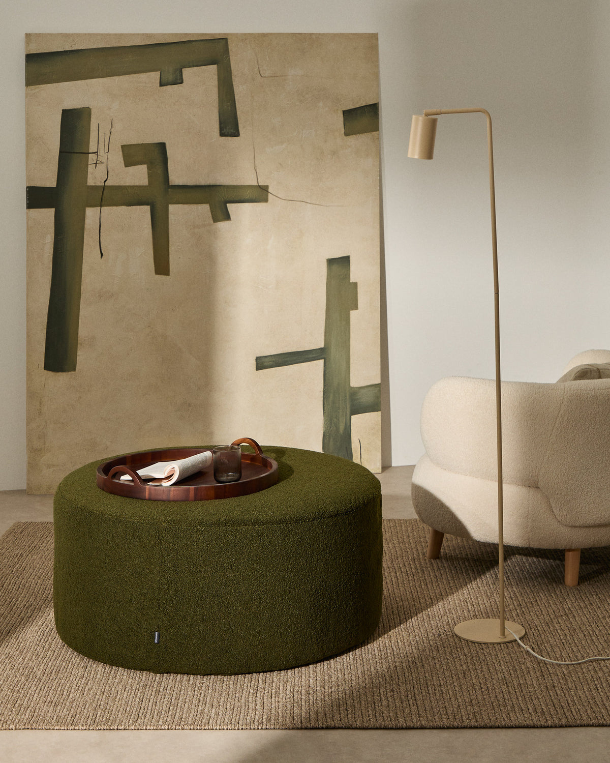 Bezug für Fusshocker Kaeli in grünem Bouclé Ø 90 cm in Grün präsentiert im Onlineshop von KAQTU Design AG. Ottoman-Zubehör ist von Kave Home
