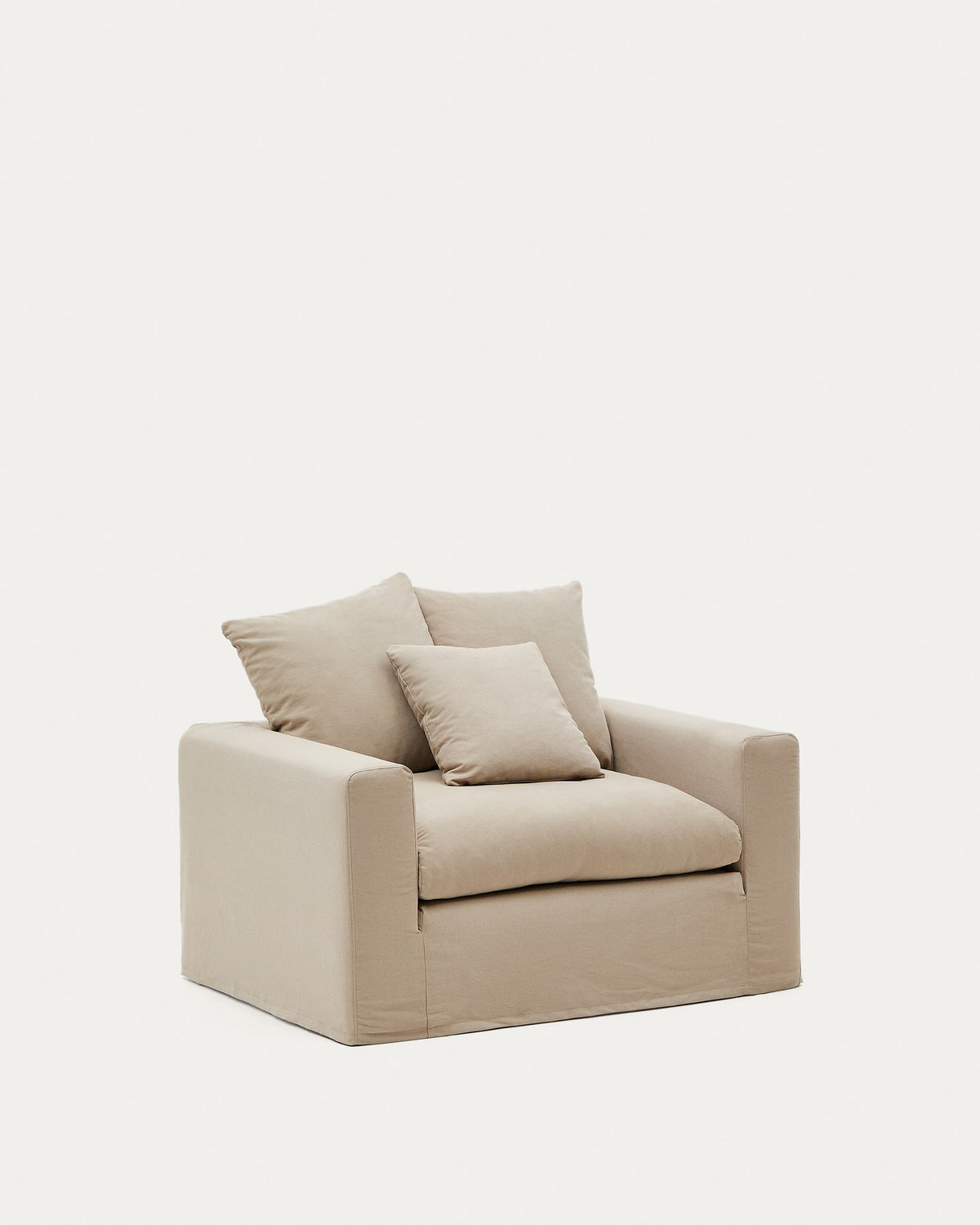 Nora Sessel mit abnehmbarem Bezug und Kissen aus Baumwolle und Leinen in Taupe 140 cm in Taupe präsentiert im Onlineshop von KAQTU Design AG. Sessel ist von Kave Home