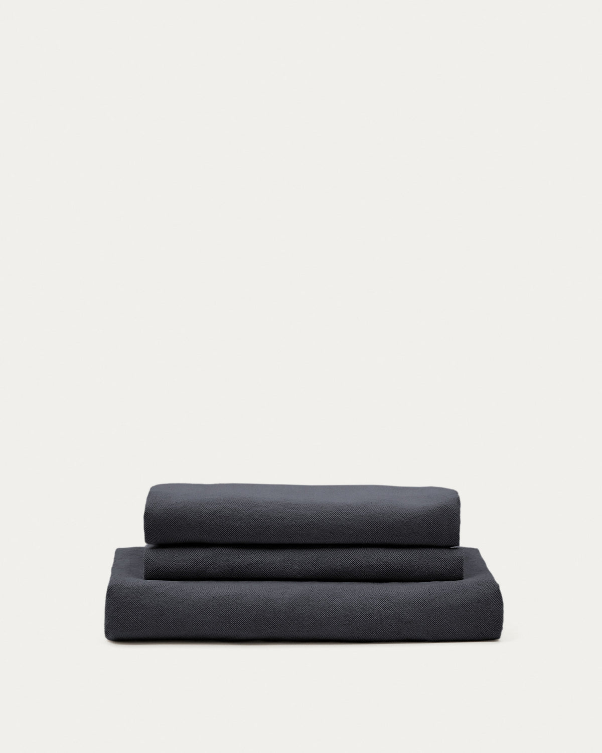 Bezug Sessel Nora aus Leinen und Baumwolle in Anthrazitgrau 140 cm in Anthrazit präsentiert im Onlineshop von KAQTU Design AG. Sessel-Zubehör ist von Kave Home