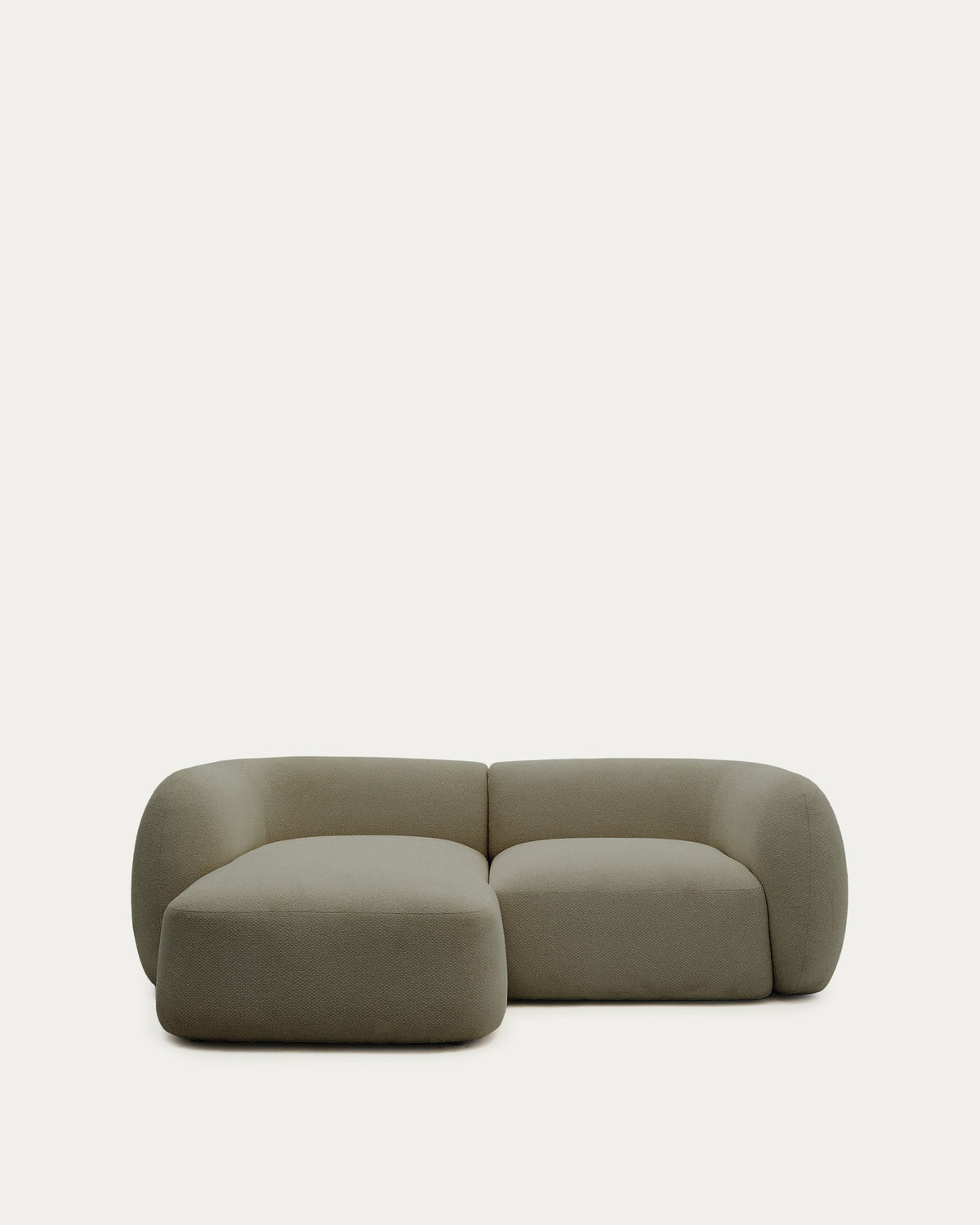 Schwer entflammbares 2-Sitzer-Modularsofa Martina mit Chenille und Chaiselongue links in Grün 230 cm in Grün präsentiert im Onlineshop von KAQTU Design AG. L-Sofa links ist von Kave Home