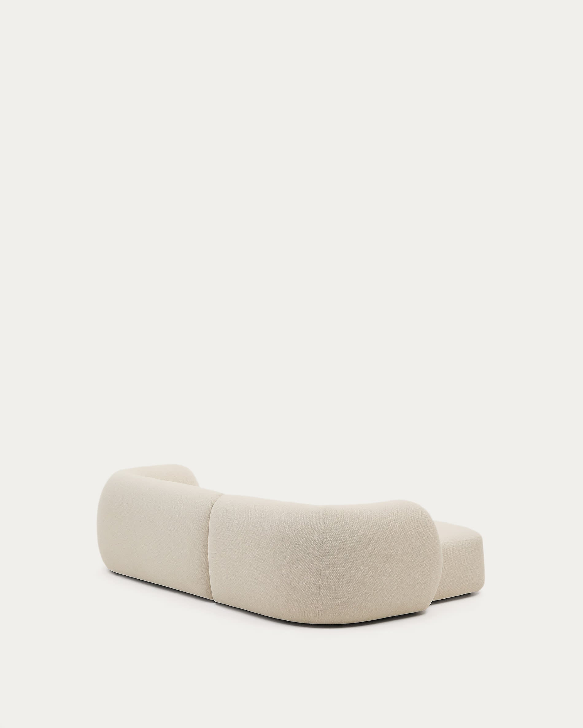 Entdecken Sie das Martina 3-Sitzer-Modularsofa in elegantem Chenille Écru mit linker Chaiselongue – ideal für stilvolle Wohnräume.