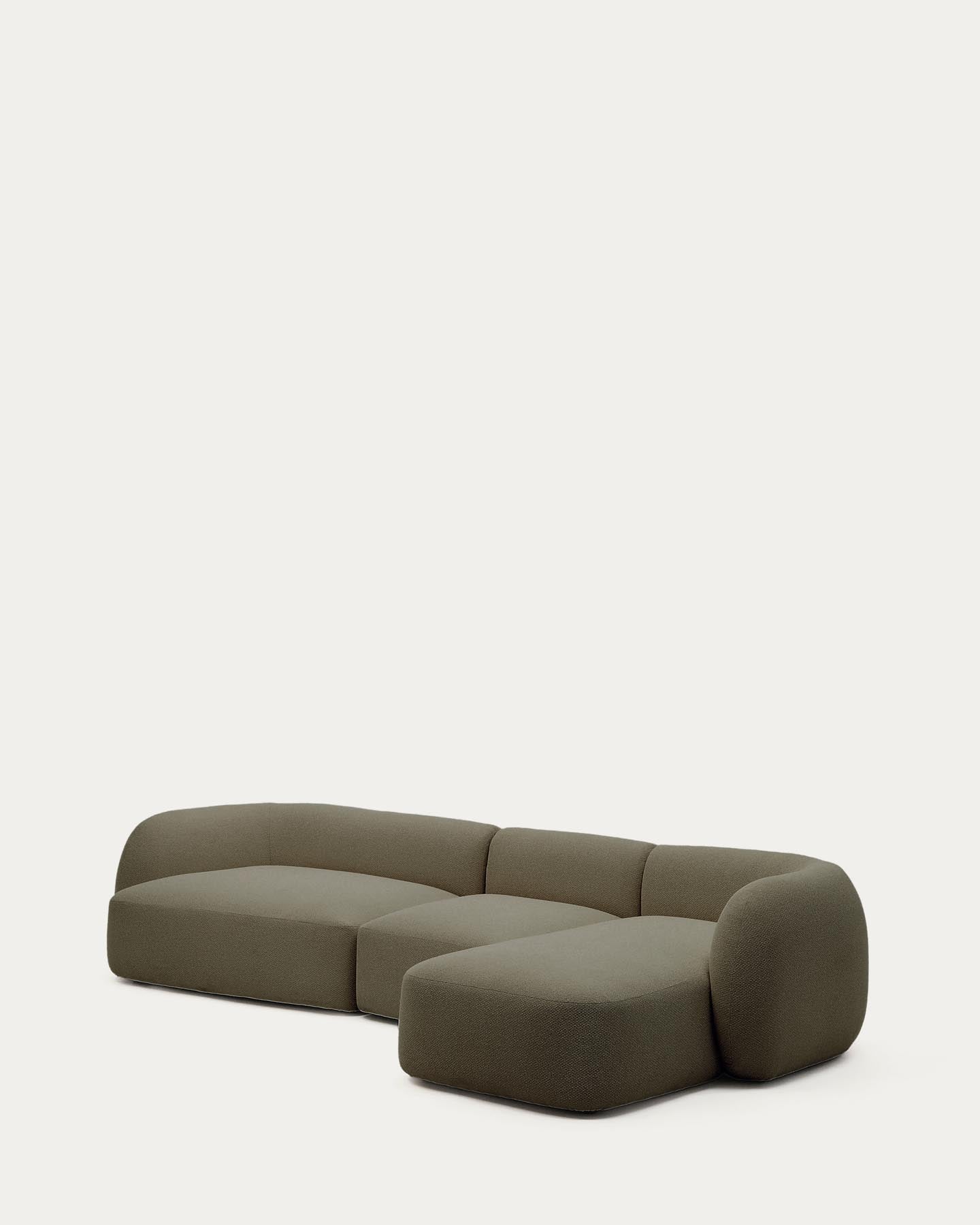 4-Sitzer-Modularsofa Martina mit Chenille und Chaiselongue rechts in Grün 377 cm in Grün präsentiert im Onlineshop von KAQTU Design AG. L-Sofa rechts ist von Kave Home