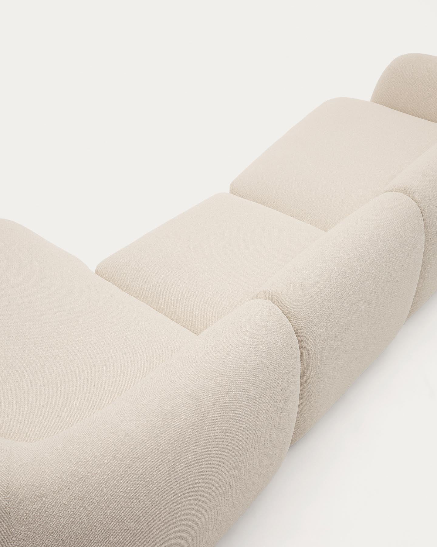 Schwer entflammbares 4-Sitzer-Modularsofa Martina mit Chenille und Chaiselongue rechts in Ecru 377 cm in Ecru präsentiert im Onlineshop von KAQTU Design AG. L-Sofa rechts ist von Kave Home