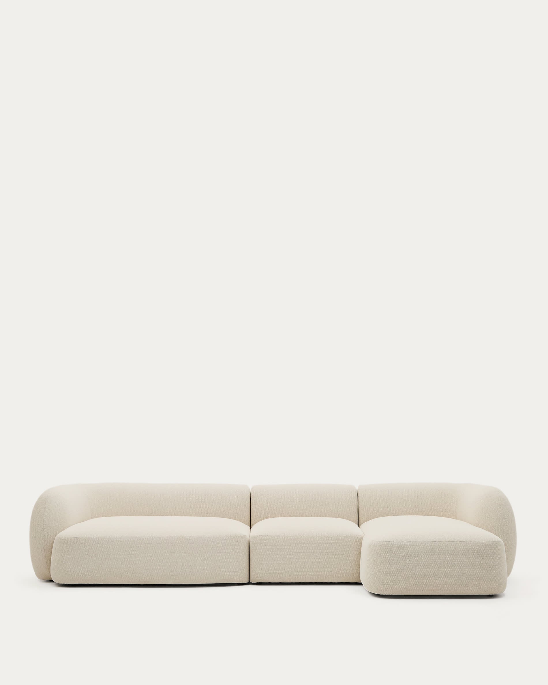 Martina modulares 4-Sitzer-Sofa in Chenille, Ecru, 377 cm. Luxuriös, funktional, mit Chaiselongue rechts. Zeitloses Design.