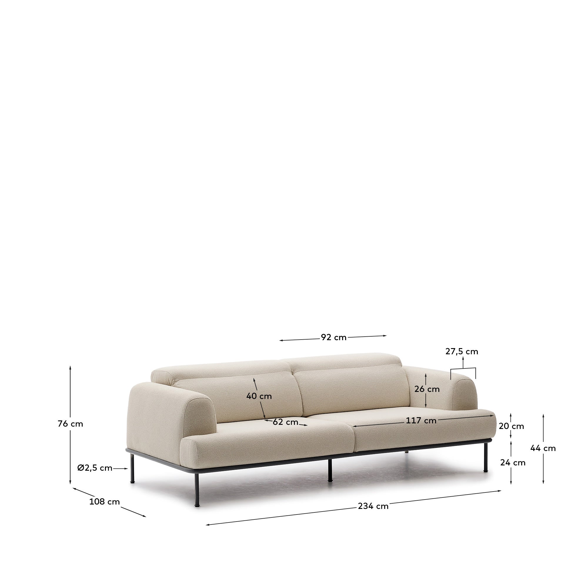 Elegantes 3-Sitzer-Sofa in Ecru mit verstellbarer Kopfstütze, mattgrauem Metallgestell und pflegeleichtem Chenille-Bezug.