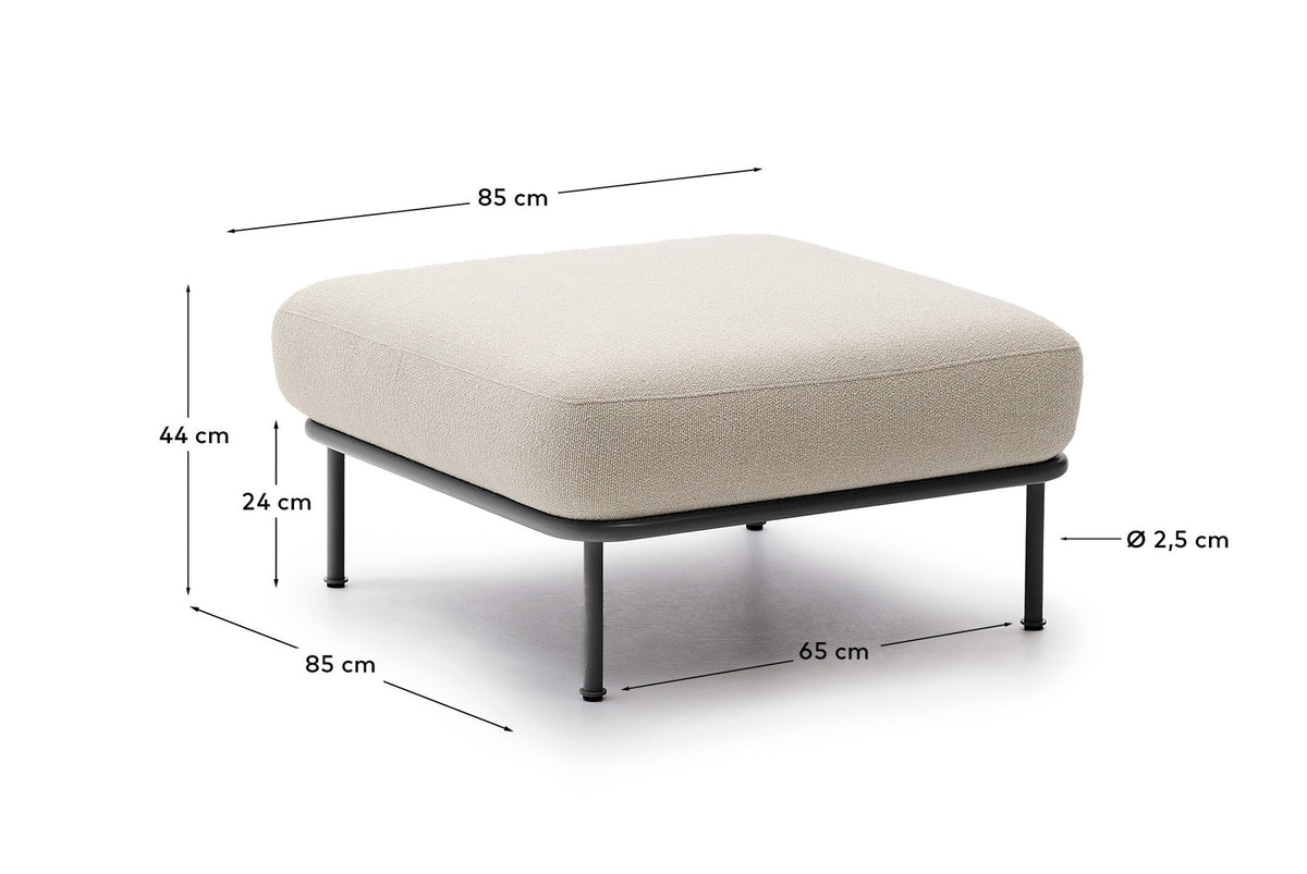 Fussablage Aurum aus ecrufarbener Chenille und mattgrauer Metallbasis 85 x 85 cm FSC Mix Credit in Ecru präsentiert im Onlineshop von KAQTU Design AG. Pouf ist von Kave Home