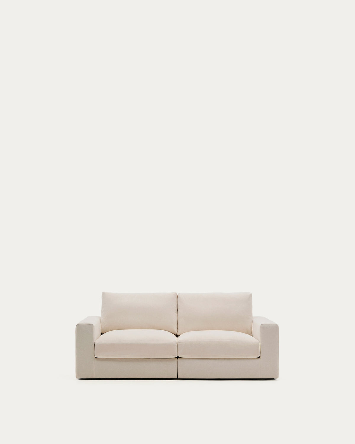 Modulares Sofa Alea für 3 Personen mit abnehmbarem Bezug aus Chenille in Beige, 220 cm in Beige präsentiert im Onlineshop von KAQTU Design AG. 3er Sofa ist von Kave Home