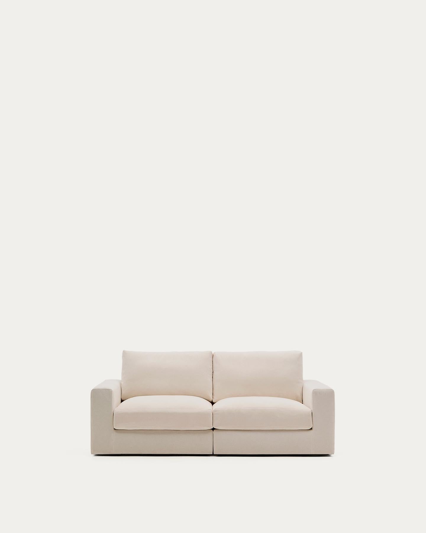 Modulares Sofa Alea für 3 Personen mit abnehmbarem Bezug aus Chenille in Beige, 220 cm in Beige präsentiert im Onlineshop von KAQTU Design AG. 3er Sofa ist von Kave Home