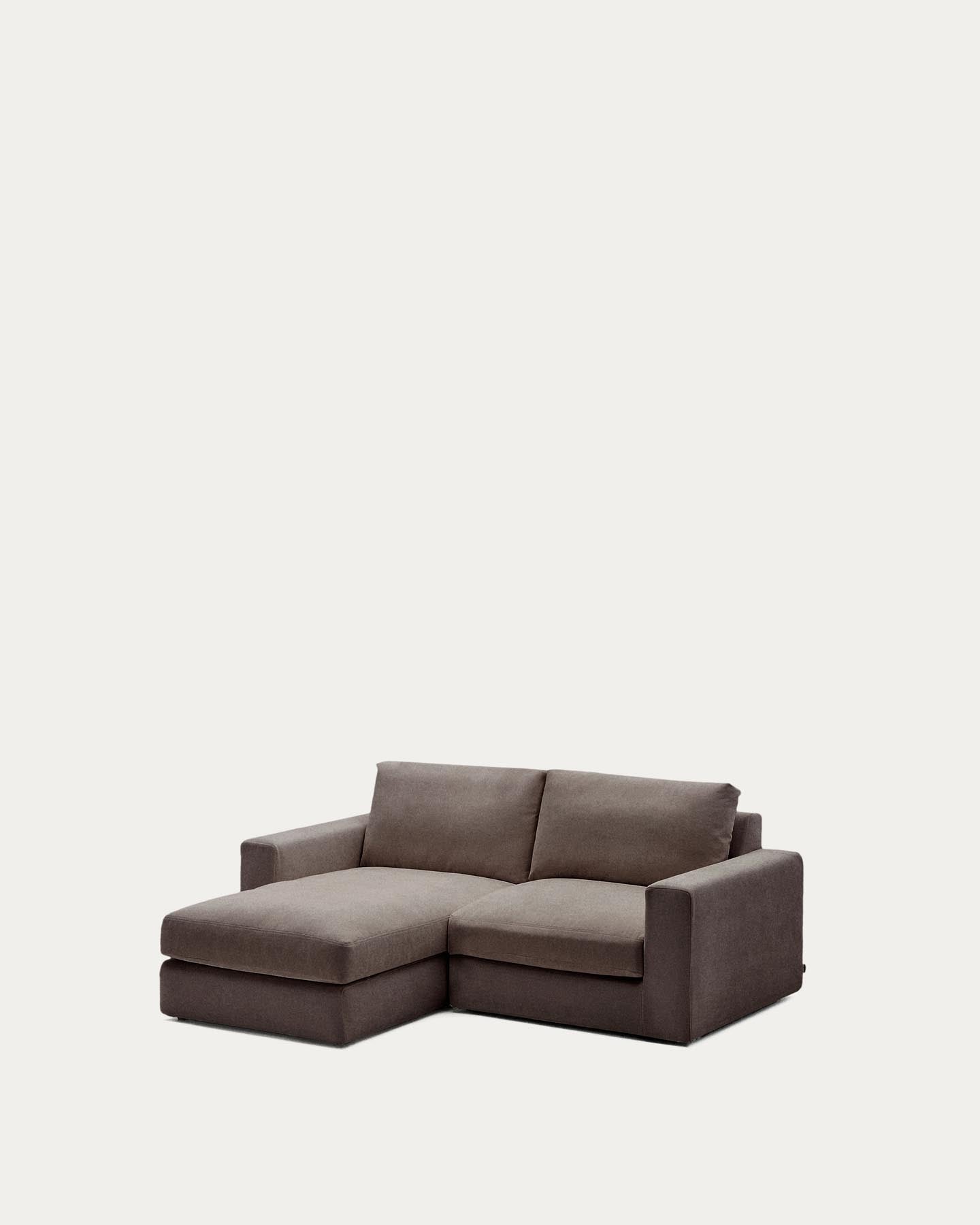 Modulares Sofa Alea für 3 Personen mit abnehmbarem Bezug aus Chenille mit Chaiselongue links in Dunkelbraun, 220 cm in Dunkelbraun präsentiert im Onlineshop von KAQTU Design AG. 3er Sofa ist von Kave Home