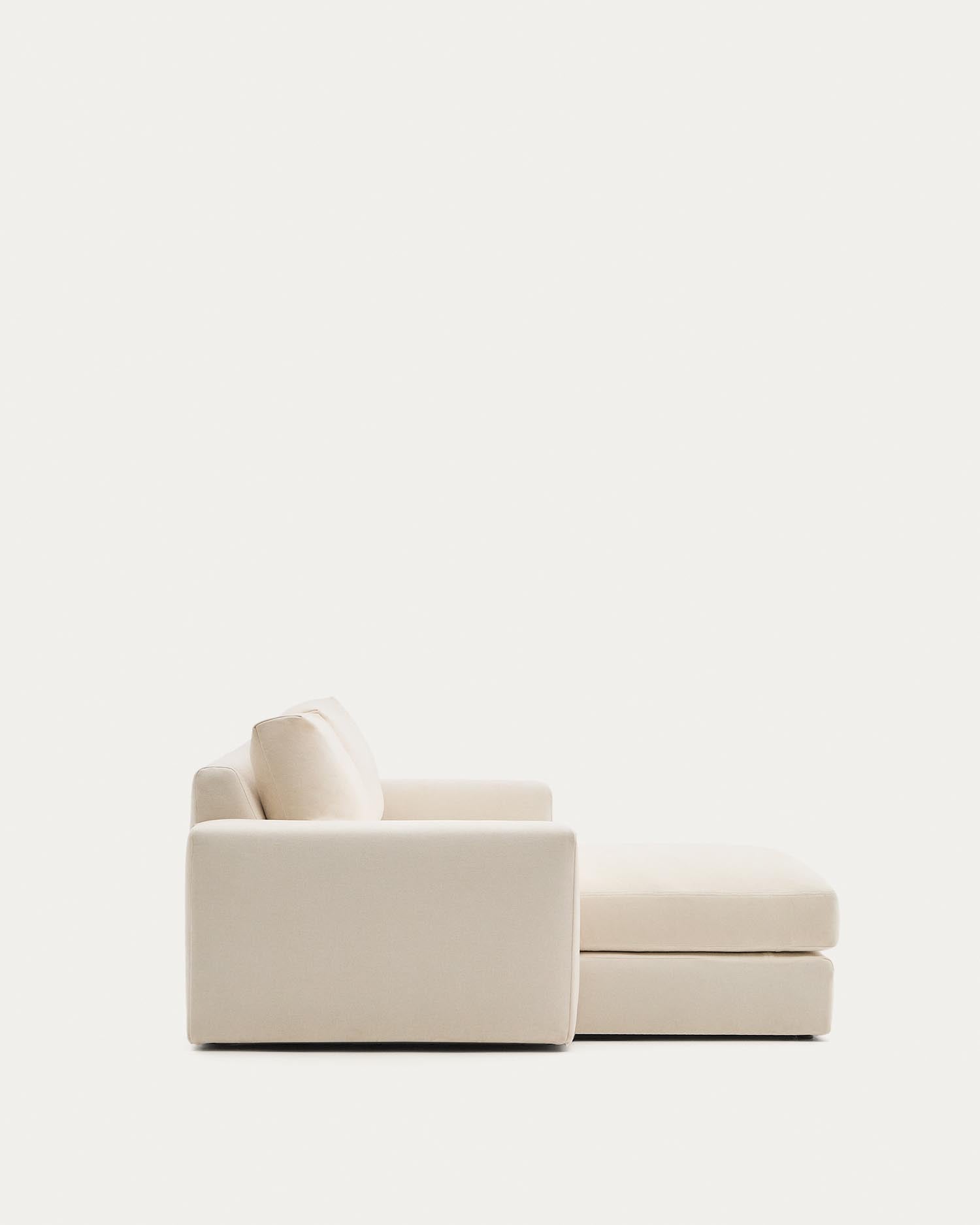Modulares Sofa Alea für 3 Personen mit abnehmbarem Bezug aus Chenille mit Chaiselongue links in Ecru, 220 cm in Ecru präsentiert im Onlineshop von KAQTU Design AG. 3er Sofa ist von Kave Home