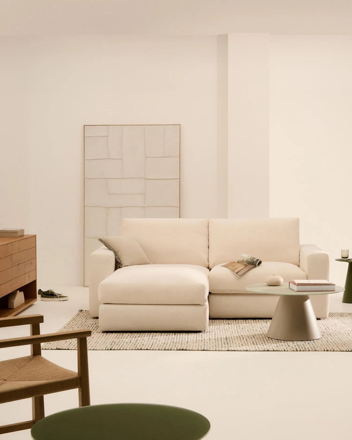 Modulares Sofa Alea für 3 Personen mit abnehmbarem Bezug aus Chenille mit Chaiselongue links in Ecru, 220 cm in Ecru präsentiert im Onlineshop von KAQTU Design AG. 3er Sofa ist von Kave Home