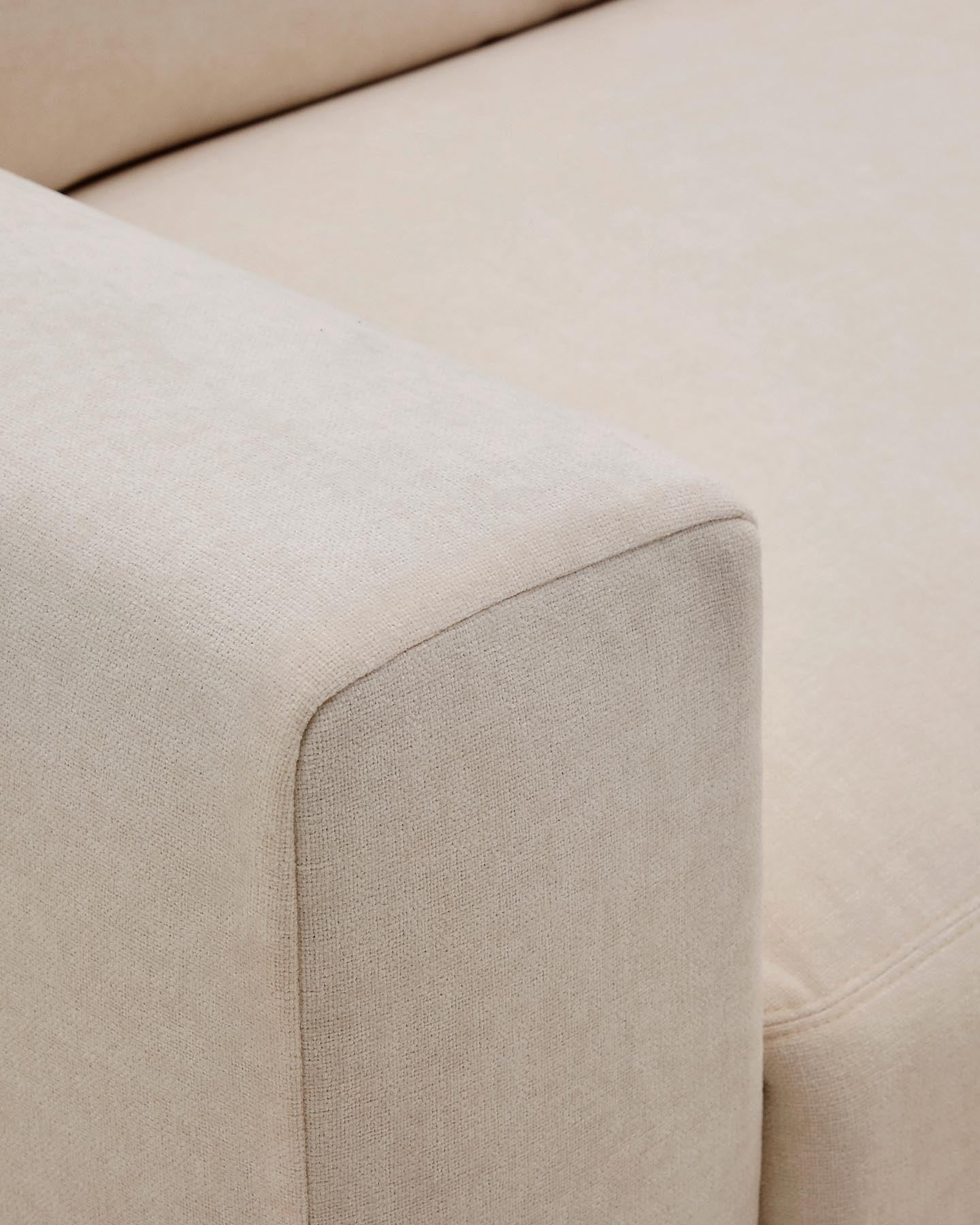 Modulares Sofa Alea für 4 Personen mit abnehmbarem Bezug aus Chenille mit Chaiselongue rechts in Beige, 310 cm in Beige präsentiert im Onlineshop von KAQTU Design AG. 3er Sofa ist von Kave Home