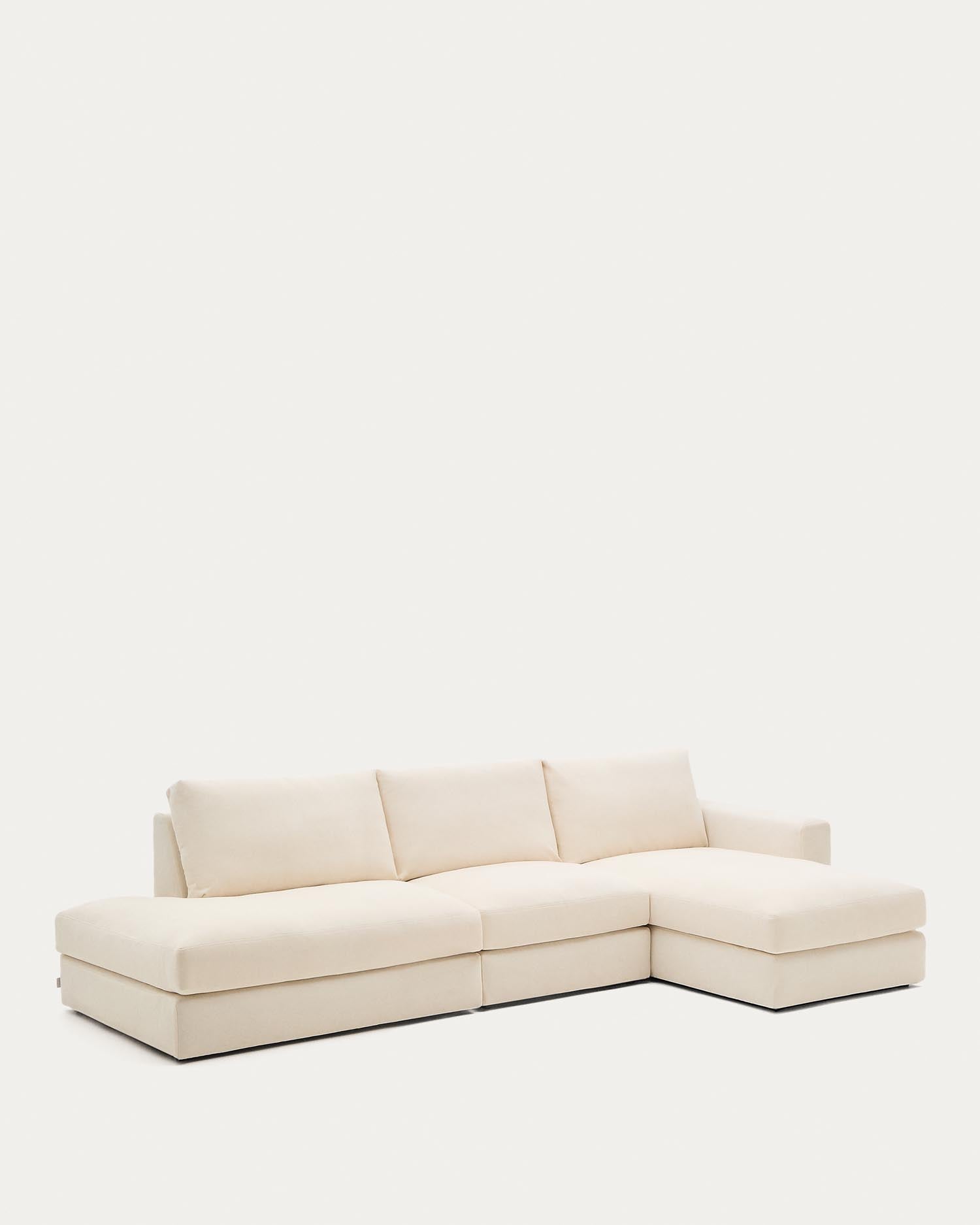 Modulares Sofa Alea für 5 Personen mit abnehmbarem Bezug aus Chenille mit Chaiselongue rechts in Ecru, 340 cm in Ecru präsentiert im Onlineshop von KAQTU Design AG. 5er Sofa ist von Kave Home