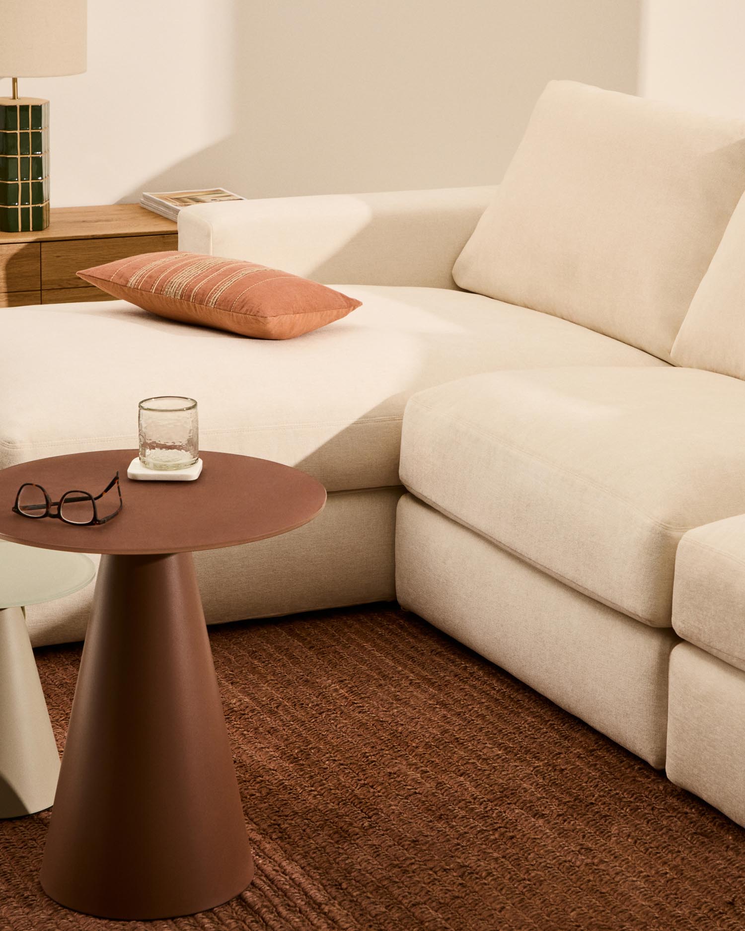 Modulares Sofa Alea für 5 Personen mit abnehmbarem Bezug aus Chenille mit Chaiselongue links in Ecru, 340 cm in Ecru präsentiert im Onlineshop von KAQTU Design AG. 5er Sofa ist von Kave Home