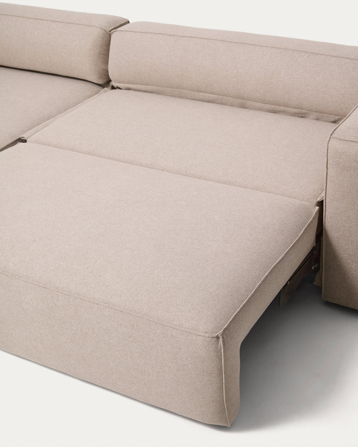Beiges Bettsofa Marela mit Chaiselongue links, Gewebebezug und schwarzen Beinen