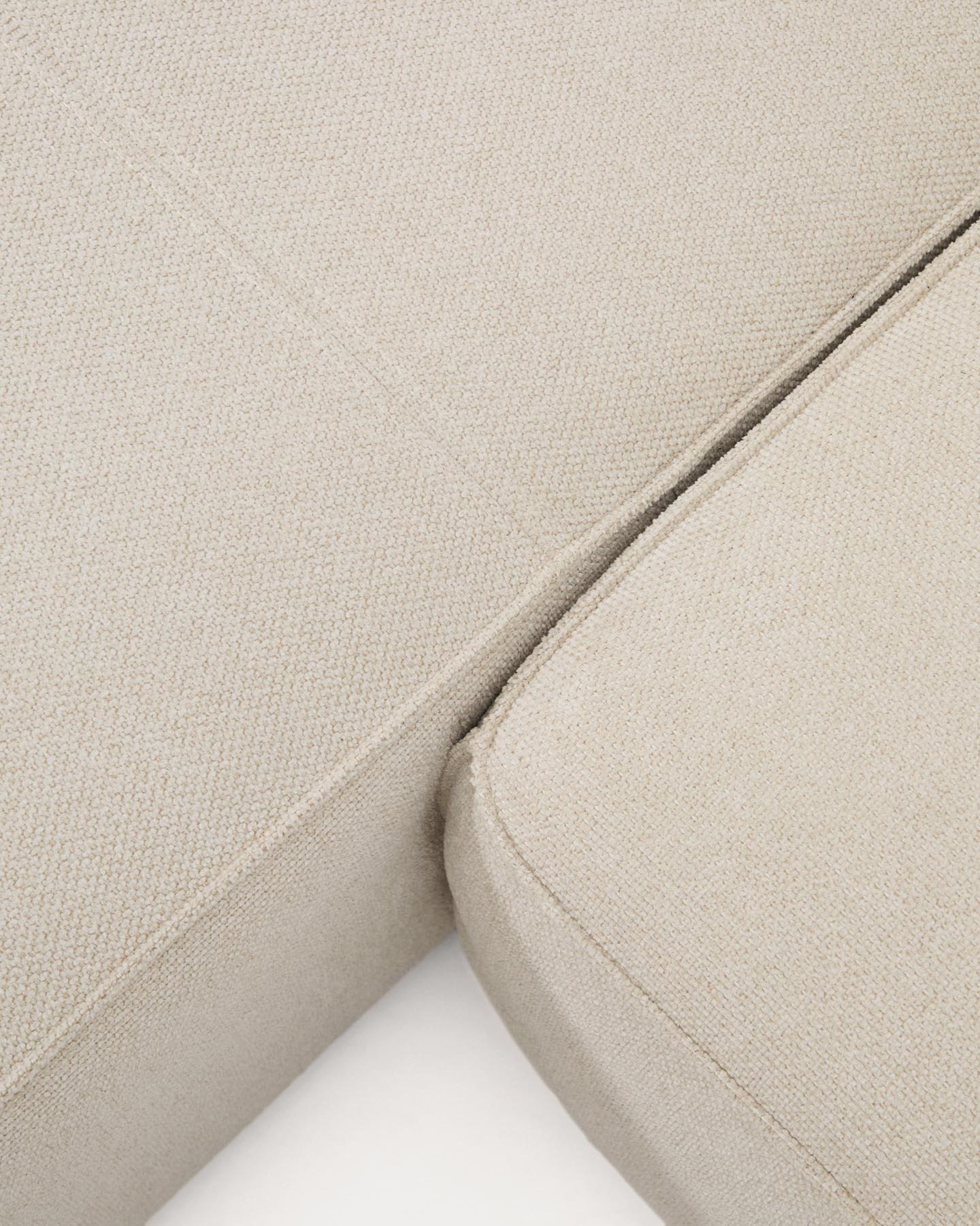 3-Sitzer Bettsofa Marela mit Chaiselongue links in beiger Chenille, 276 cm, FSC Mix Credit in Beige präsentiert im Onlineshop von KAQTU Design AG. Bettsofa ist von Kave Home