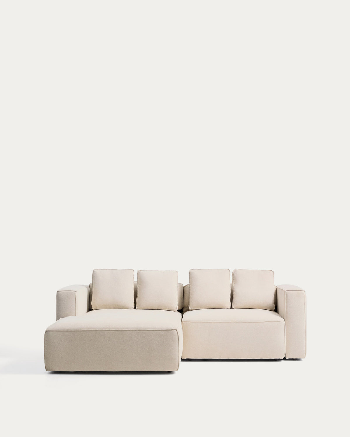 3-Sitzer-Bettsofa Marela in Écru mit Chenille-Bezug, Armlehnen, Chaiselongue links, schwarze Beine