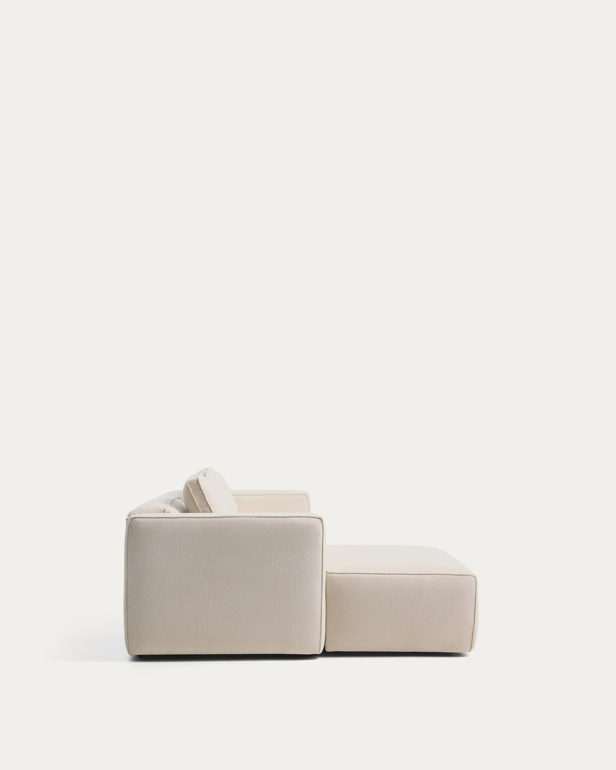 3-Sitzer-Bettsofa Marela in Écru mit Chenille-Bezug, Armlehnen, Chaiselongue links, schwarze Beine