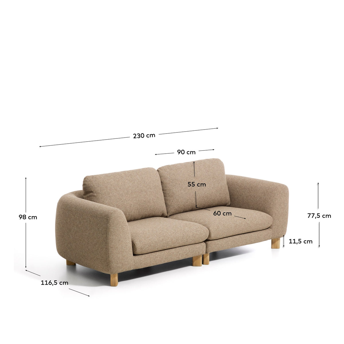 Hellbraunes 3-Sitzer Sofa Vera mit gepolsterter Sitzfläche, geschwungenen Armlehnen und sichtbaren Beinen aus massivem Eschenholz.