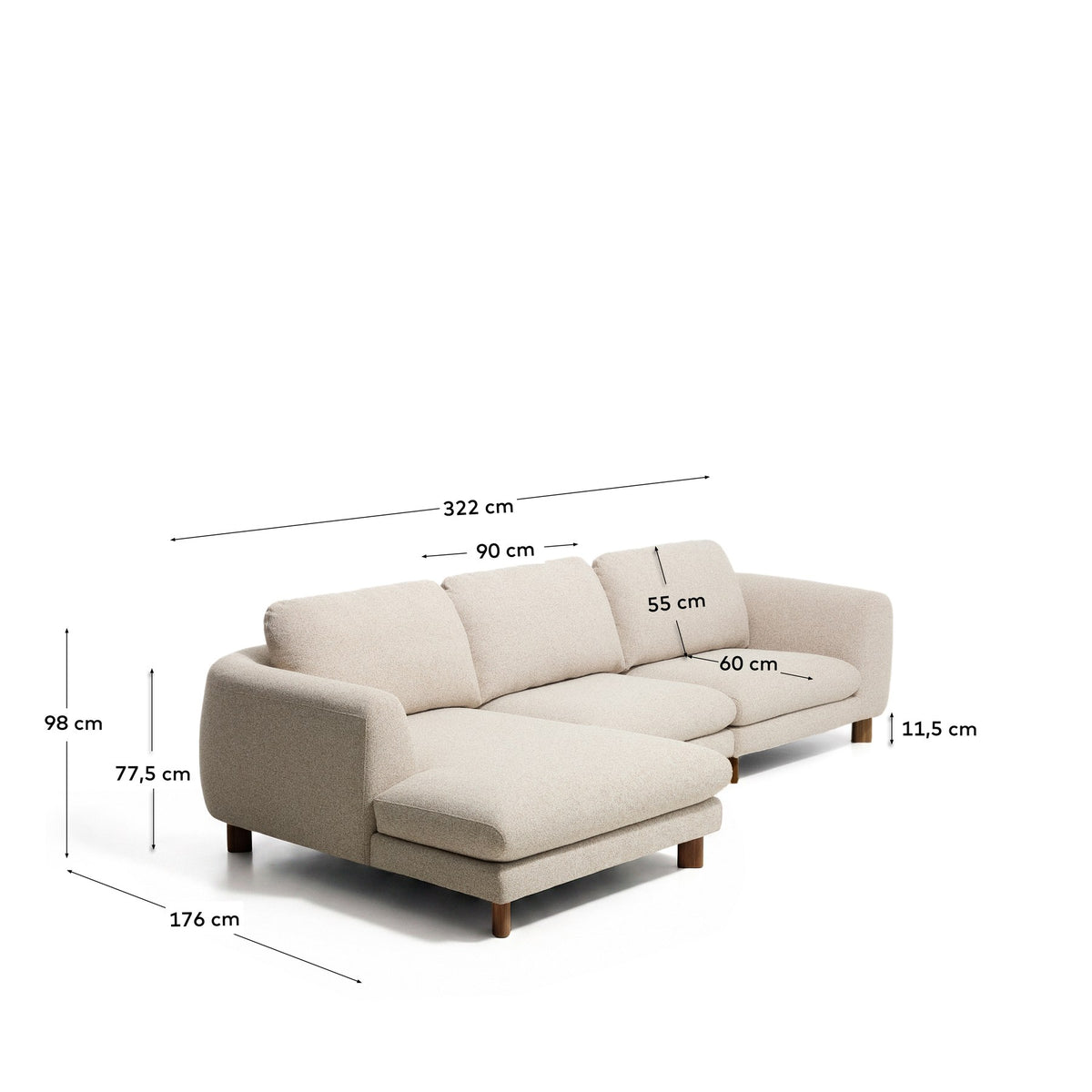 4-Sitzer Sofa Vera von Kave Home in Beige mit Chaiselongue links, Beinen aus massivem Eschenholz mit Nussbaum-Finish und Filzgleitern.
