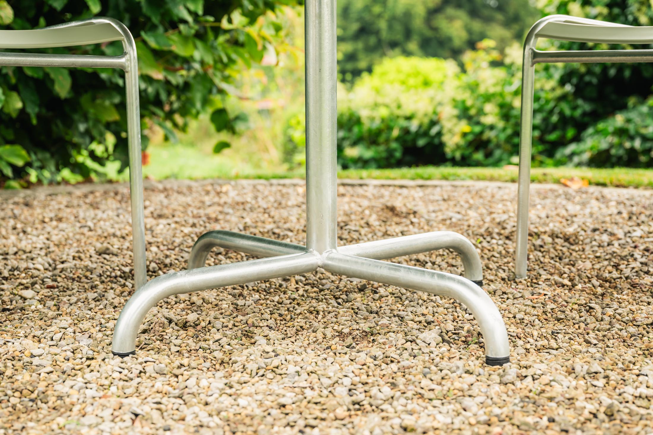 Eleganter Davos Glasfaser-Salontisch ø100/62 cm, klappbar, wetterfest, langlebig, pflegeleicht und nachhaltig – ideal für Garten, Terrasse und Outdoor.