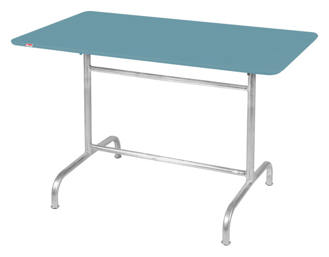 Rigi Metall-Gartentisch 120x70 klappbar in Pastellblau präsentiert im Onlineshop von KAQTU Design AG. Gartentisch ist von Schaffner