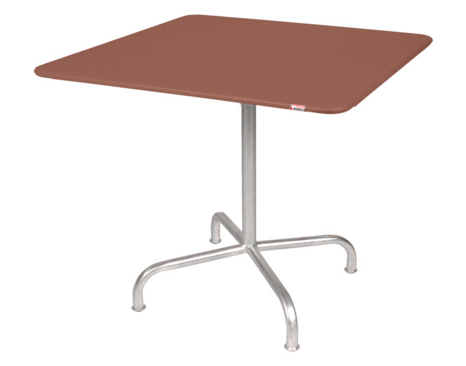 Rigi Metall-Gartentisch 70x70 klappbar in Pastellterracotta präsentiert im Onlineshop von KAQTU Design AG. Gartentisch ist von Schaffner