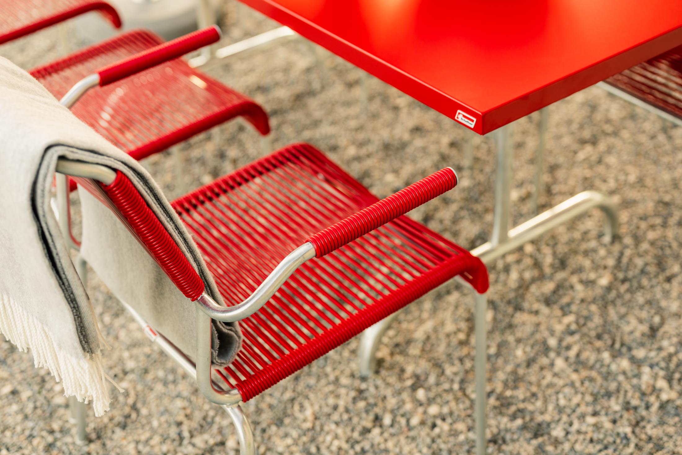 Säntis Metall-Gartentisch 180x80 klappbar in Rot präsentiert im Onlineshop von KAQTU Design AG. Gartentisch ist von Schaffner