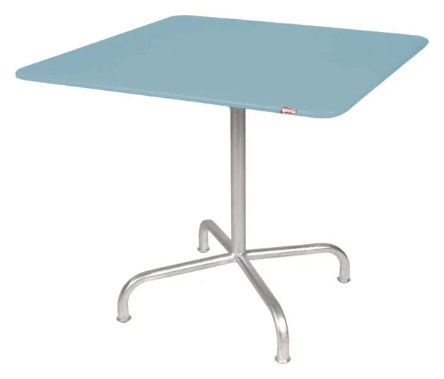 Der Tisch Rigi 90 x 90 von Schaffner überzeugt durch sein modernes Design, hochwertige Materialien und vielseitige Einsatzmöglichkeiten.