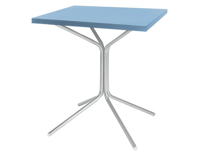 PIX Metall-Gartentisch 70x70 / 72 in Pastellblau präsentiert im Onlineshop von KAQTU Design AG. Gartentisch ist von Schaffner