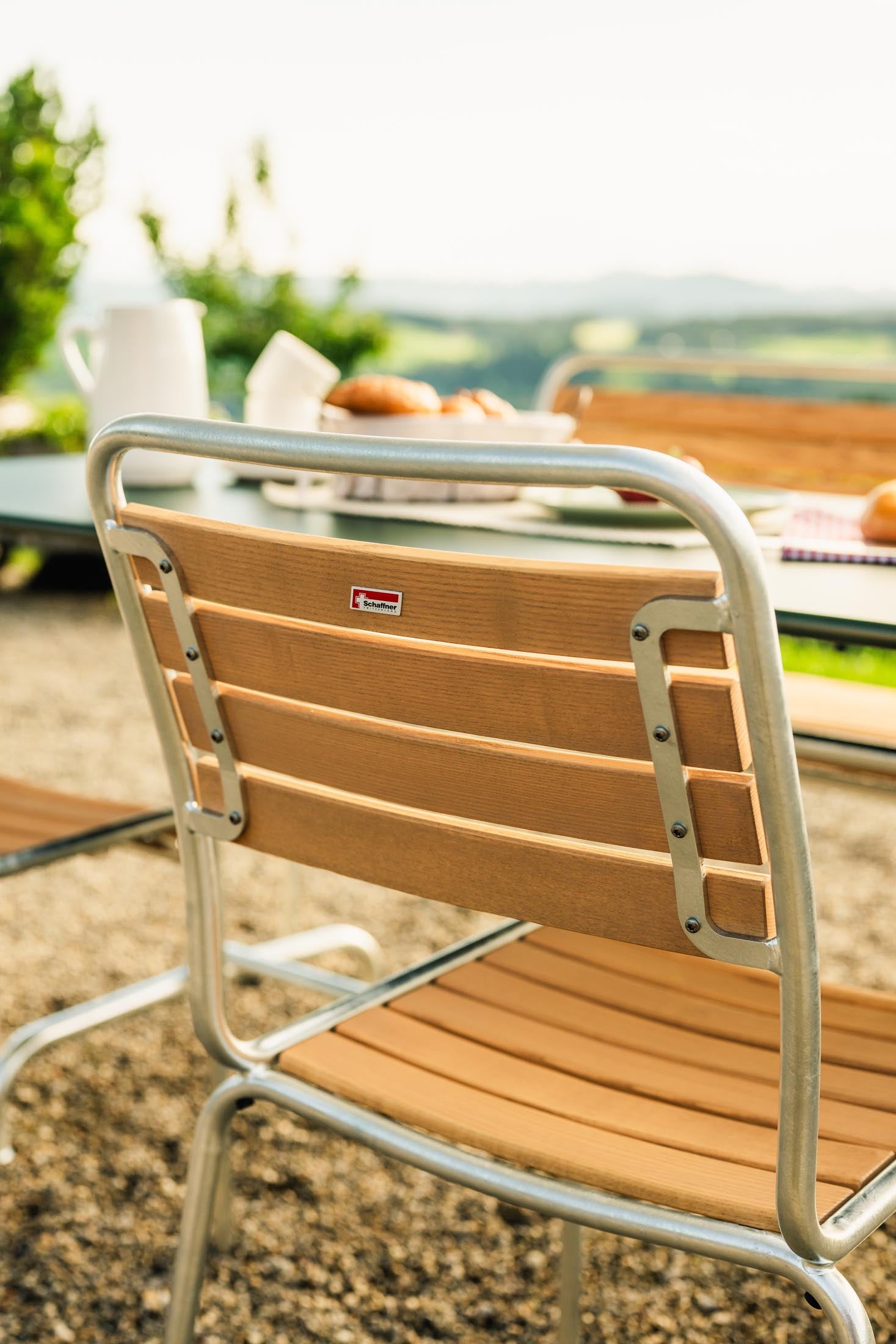 Rigi Holzlatten-Gartenstuhl ohne Armlehne in Natur geölt  präsentiert im Onlineshop von KAQTU Design AG. Gartenstuhl ist von Schaffner