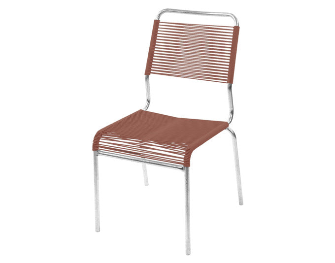 Der Spaghettistuhl Rigi von Schaffner, ohne Armlehne, bietet stilvolles Design und Komfort für Innen- und Außenbereiche.