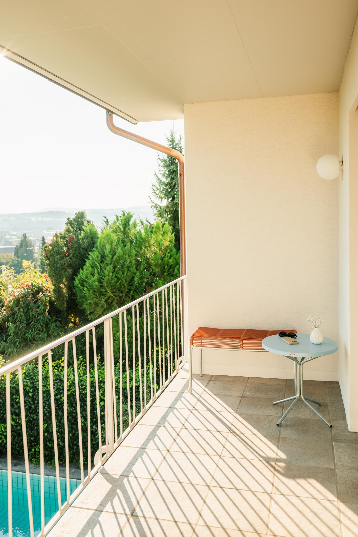 Säntis Spaghetti 2er-Hocker von Schaffner: wetterfest, langlebig, aus Schweizer Handwerkskunst, nachhaltige Materialien, ideal für Garten, Balkon und Terrasse.