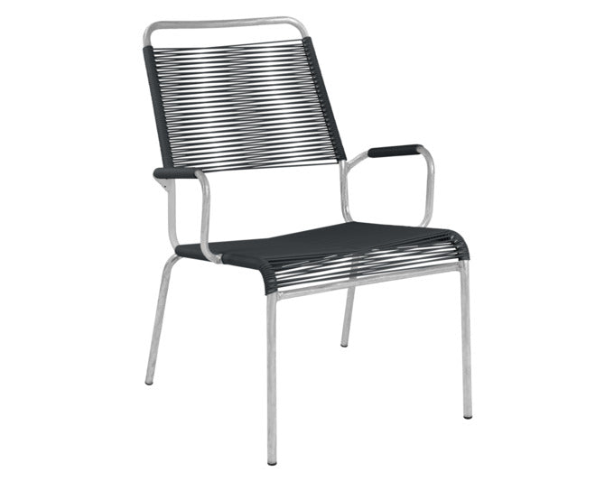 Schaffner Rigi Spaghetti-Salonsessel mit Armlehne aus wetterfestem Eschenholz, langlebig, komfortabel und stilvoll für Garten, Balkon und Terrasse.