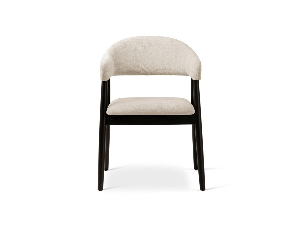 Zwei Esszimmerstühle Adra mit Buchenholzbeinen und Sitzfläche aus Chenille-Stoff Rebel in Beige, moderne Karostruktur mit Flor.