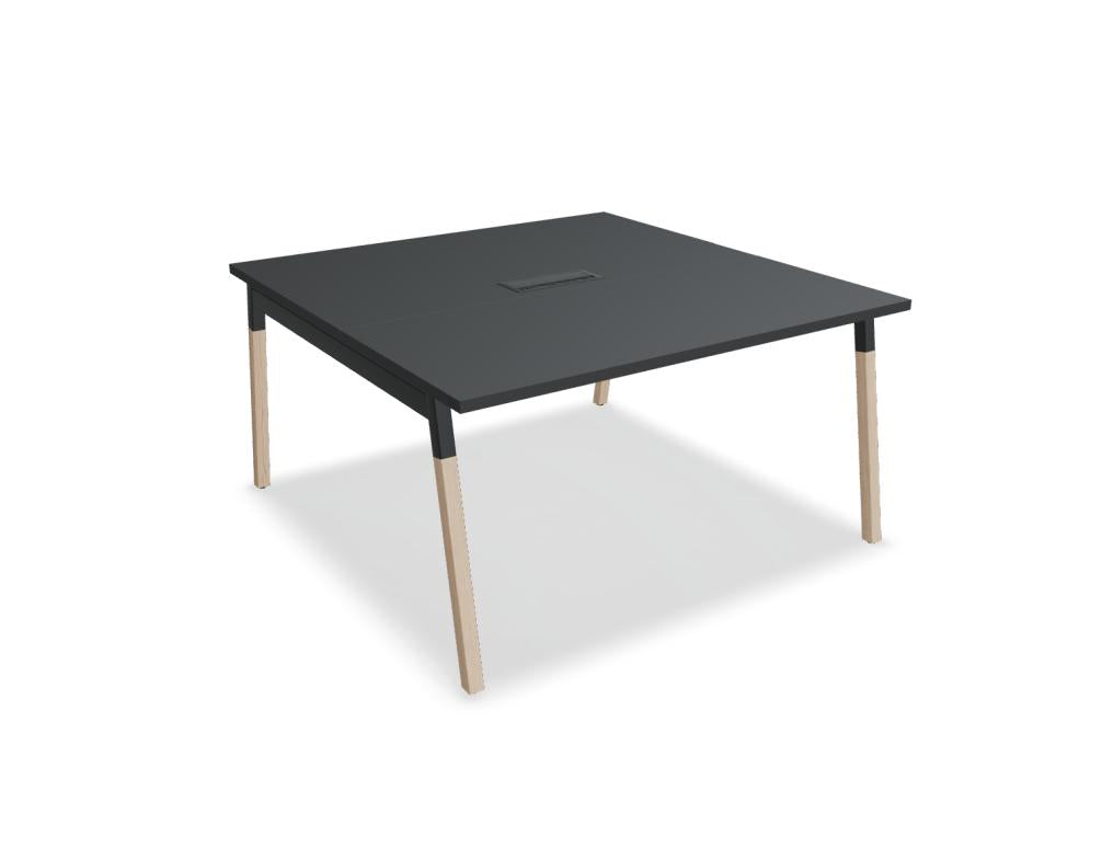 Ogi W SW44 - Konferenztisch mit Holzbeinen in Honigeiche präsentiert im Onlineshop von KAQTU Design AG. Konferenztisch ist von Mdd