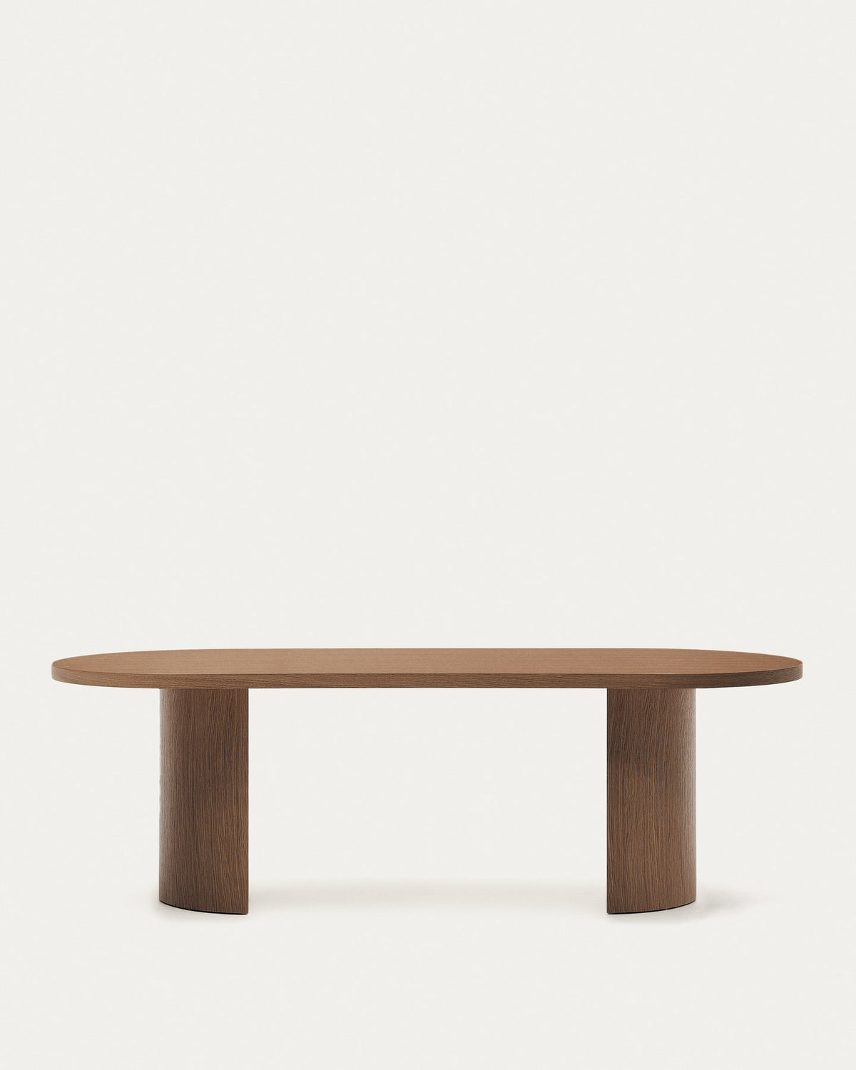 Nealy Tisch aus Nussbaumfurnier mit duklem Finish 240 x 100 cm in Natur präsentiert im Onlineshop von KAQTU Design AG. Esstisch ist von Kave Home