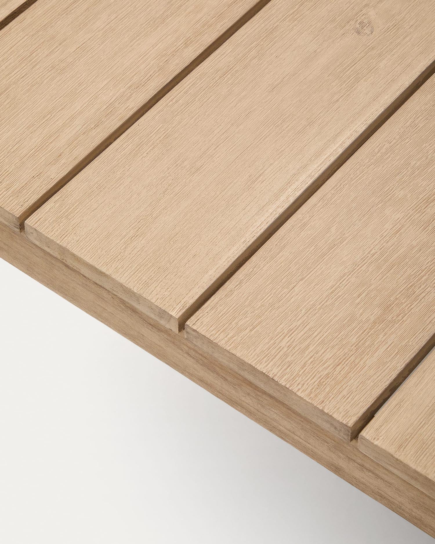 Massiver Couchtisch aus Akazienholz, 82,5 x 140 cm, mit klarem Finish, von Kave Home, stilvoll und langlebig.