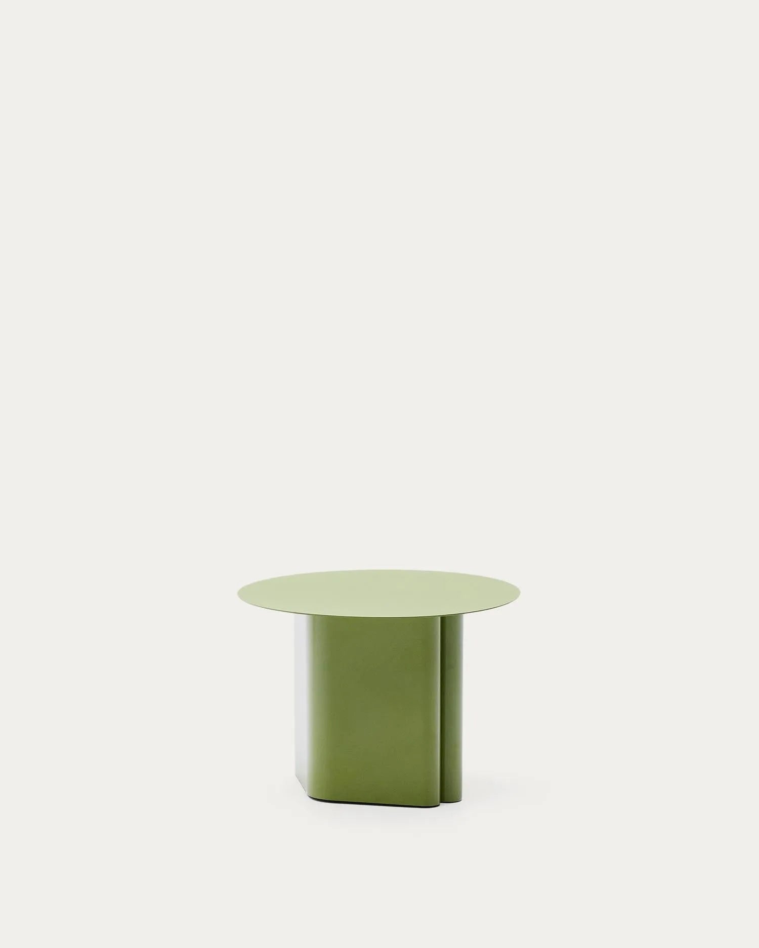 Beistelltisch Arvin aus Eisen in Grün Ø 55 cm in Grün präsentiert im Onlineshop von KAQTU Design AG. Beistelltisch ist von Kave Home