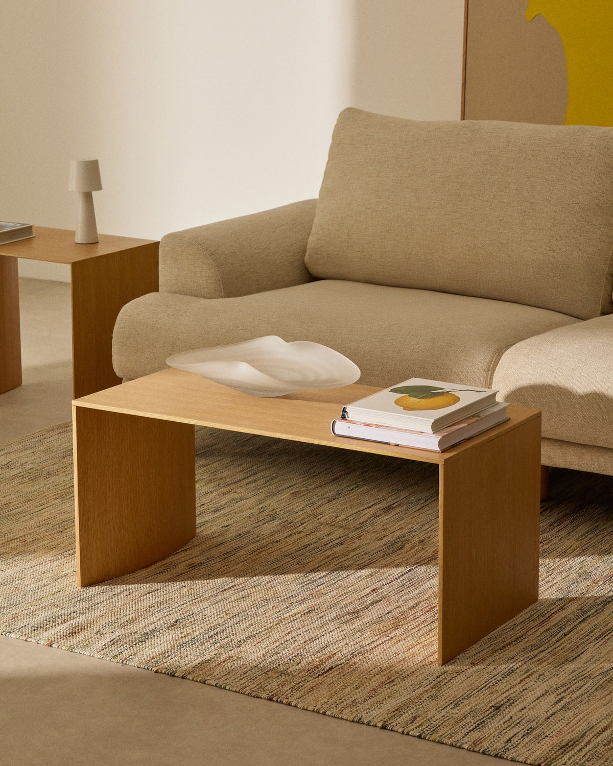 Couchtisch Litto aus Eichenfurnier FSC Mix Credit 90 x 45 cm in Hellbraun präsentiert im Onlineshop von KAQTU Design AG. Couchtisch ist von Kave Home