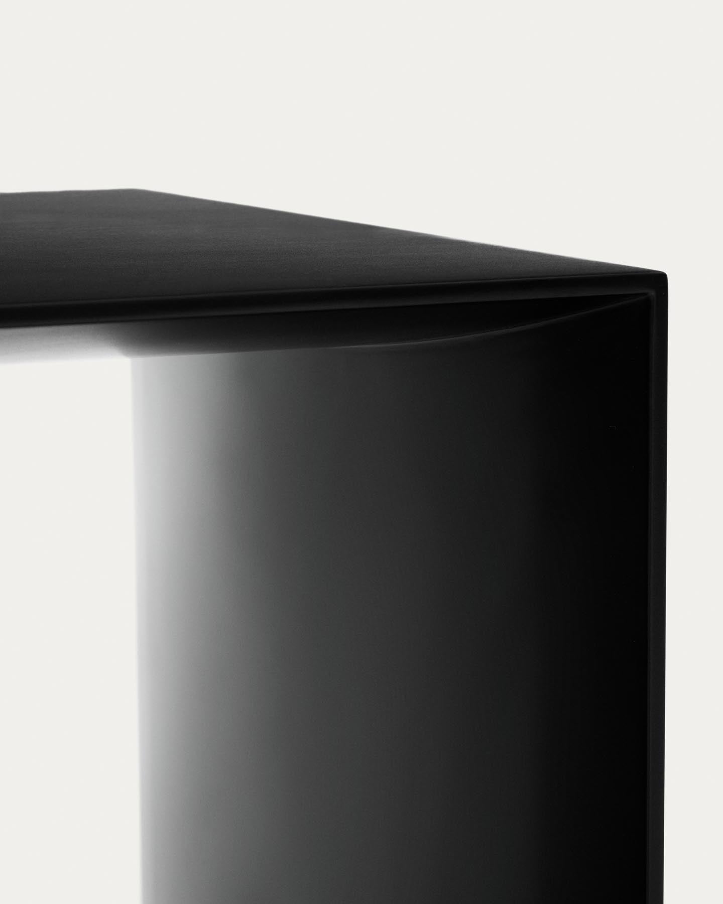 Beistelltisch Litto aus schwarz lackiertem MDF 55 x 40 cm in Schwarz präsentiert im Onlineshop von KAQTU Design AG. Beistelltisch ist von Kave Home
