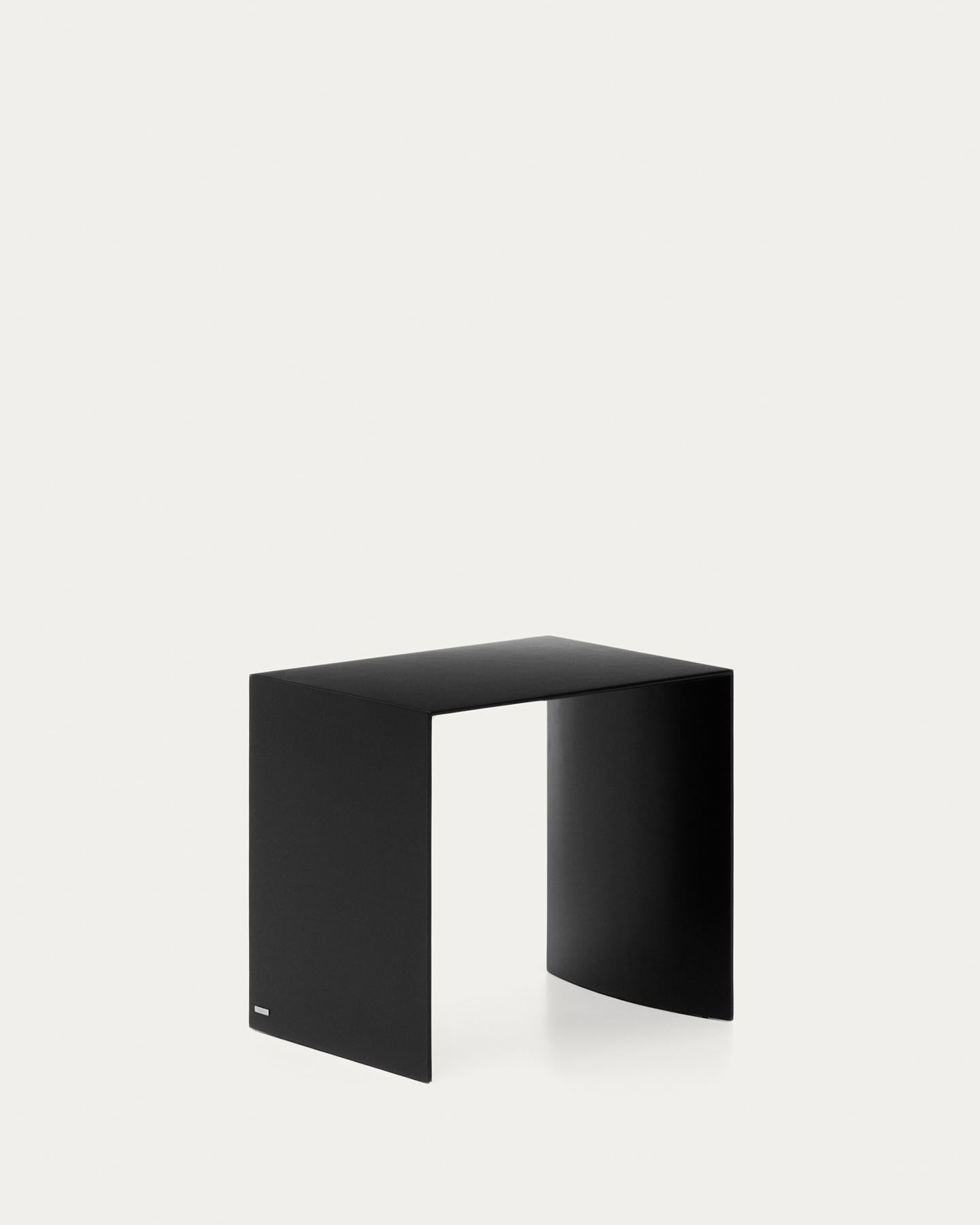 Beistelltisch Litto aus schwarz lackiertem MDF 55 x 40 cm in Schwarz präsentiert im Onlineshop von KAQTU Design AG. Beistelltisch ist von Kave Home