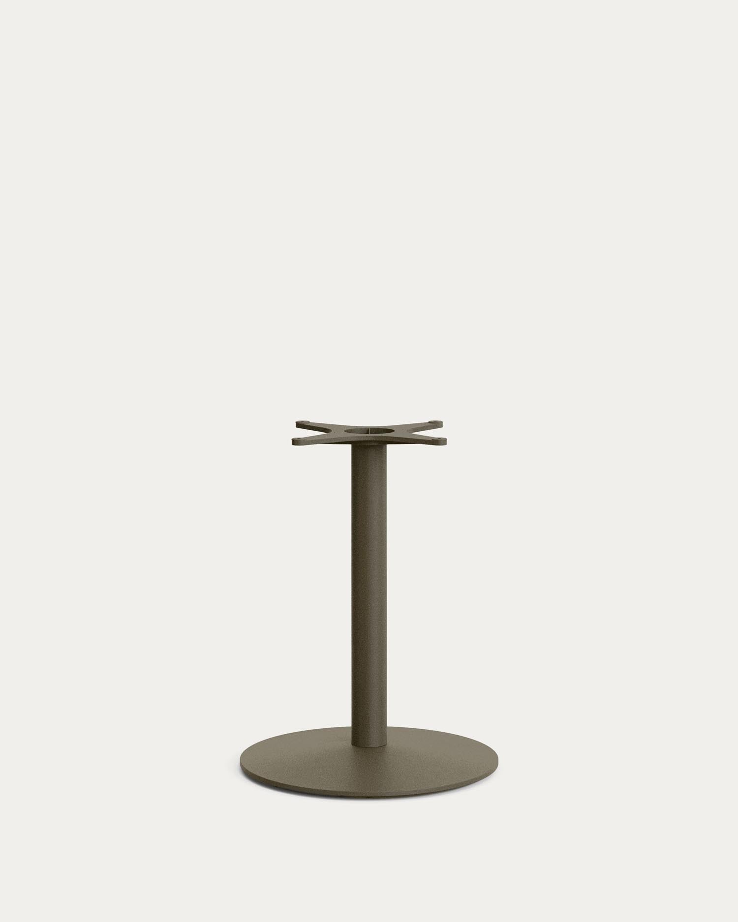 Runder Outdoor-Tisch Esilda mit Tischplatte aus grünem Zement Ø 70 cm und grünem Stahlfuß Ø 55 x 72 cm in Khaki präsentiert im Onlineshop von KAQTU Design AG. Gartentisch ist von Kave Home