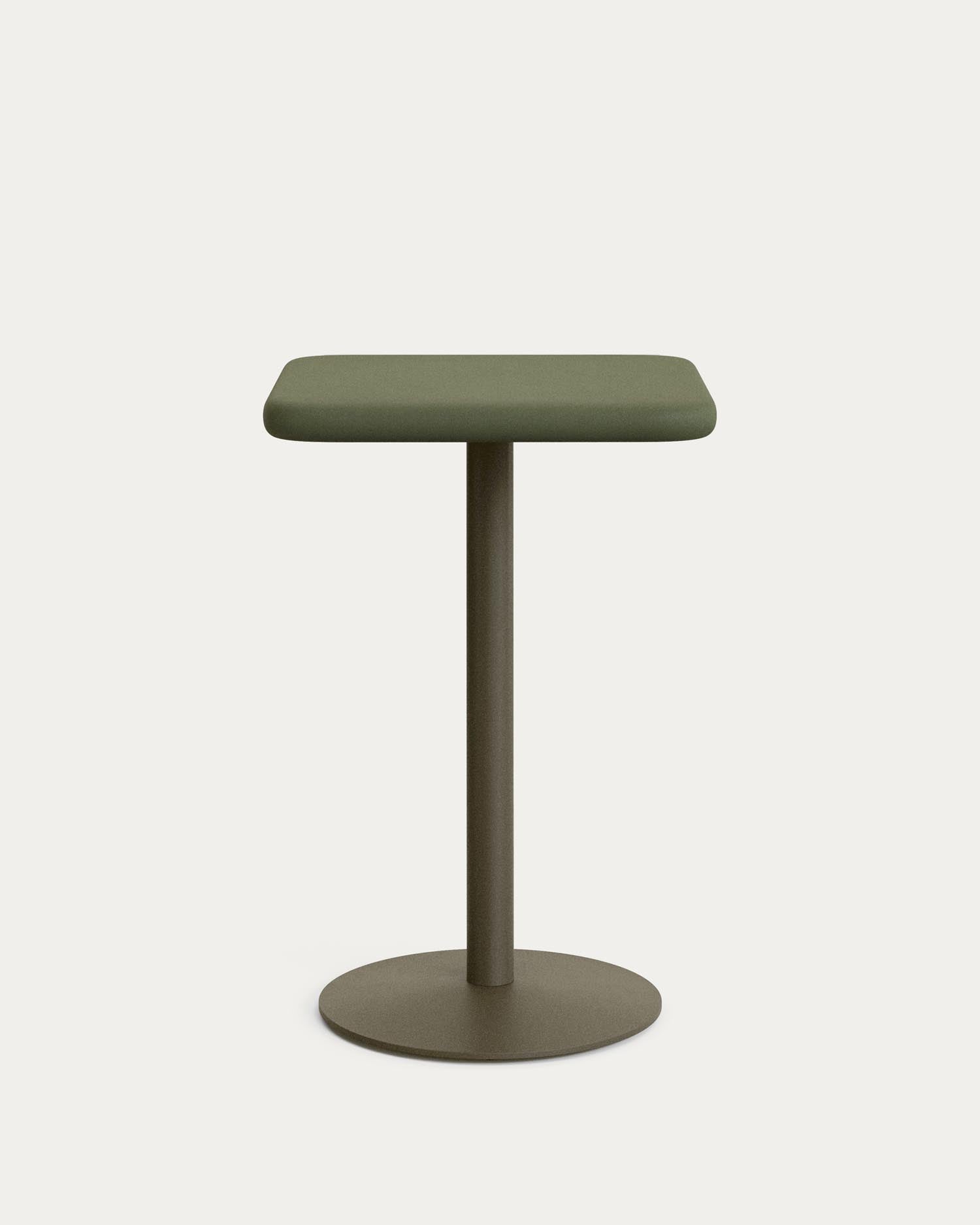 Hoher Outdoor-Tisch Esilda mit Tischplatte aus grünem Zement 70 x 70 cm und grünem Stahlfuß Ø 55 x 96 cm in Khaki präsentiert im Onlineshop von KAQTU Design AG. Hochtisch Outdoor ist von Kave Home