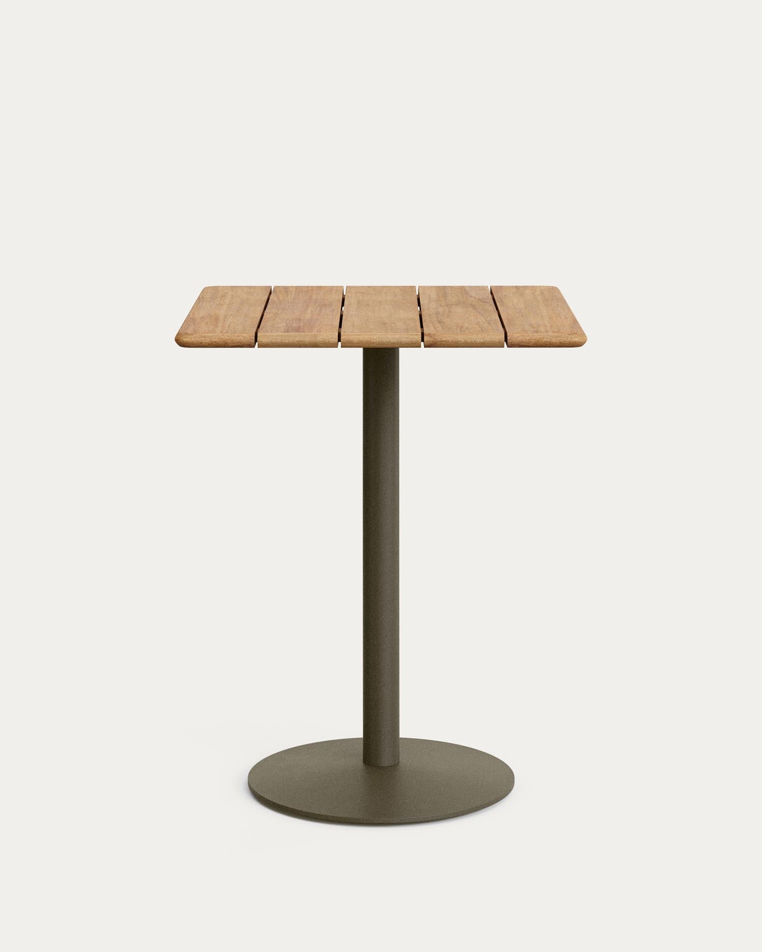 Hoher Outdoor-Tisch Esilda mit Tischplatte aus Akazienholz FSC 100 % 80 x 80 cm und grünem Stahlfuß Ø 55 x 96 cm in Khaki präsentiert im Onlineshop von KAQTU Design AG. Hochtisch Outdoor ist von Kave Home