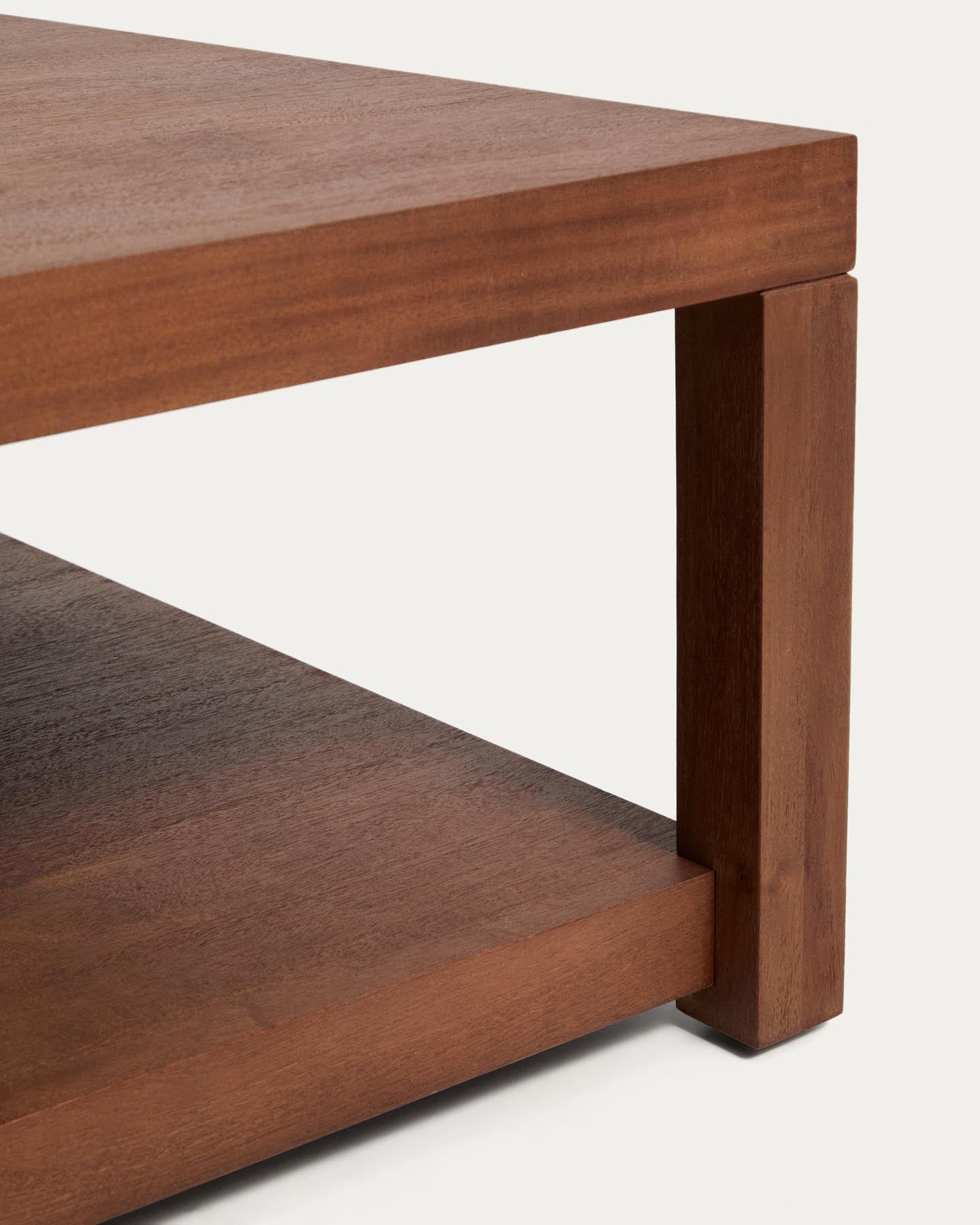 Beistelltisch Norani aus massivem Akazienholz und Akazienfurnier 90 x 90 cm in Braun präsentiert im Onlineshop von KAQTU Design AG. Esstisch ist von Kave Home
