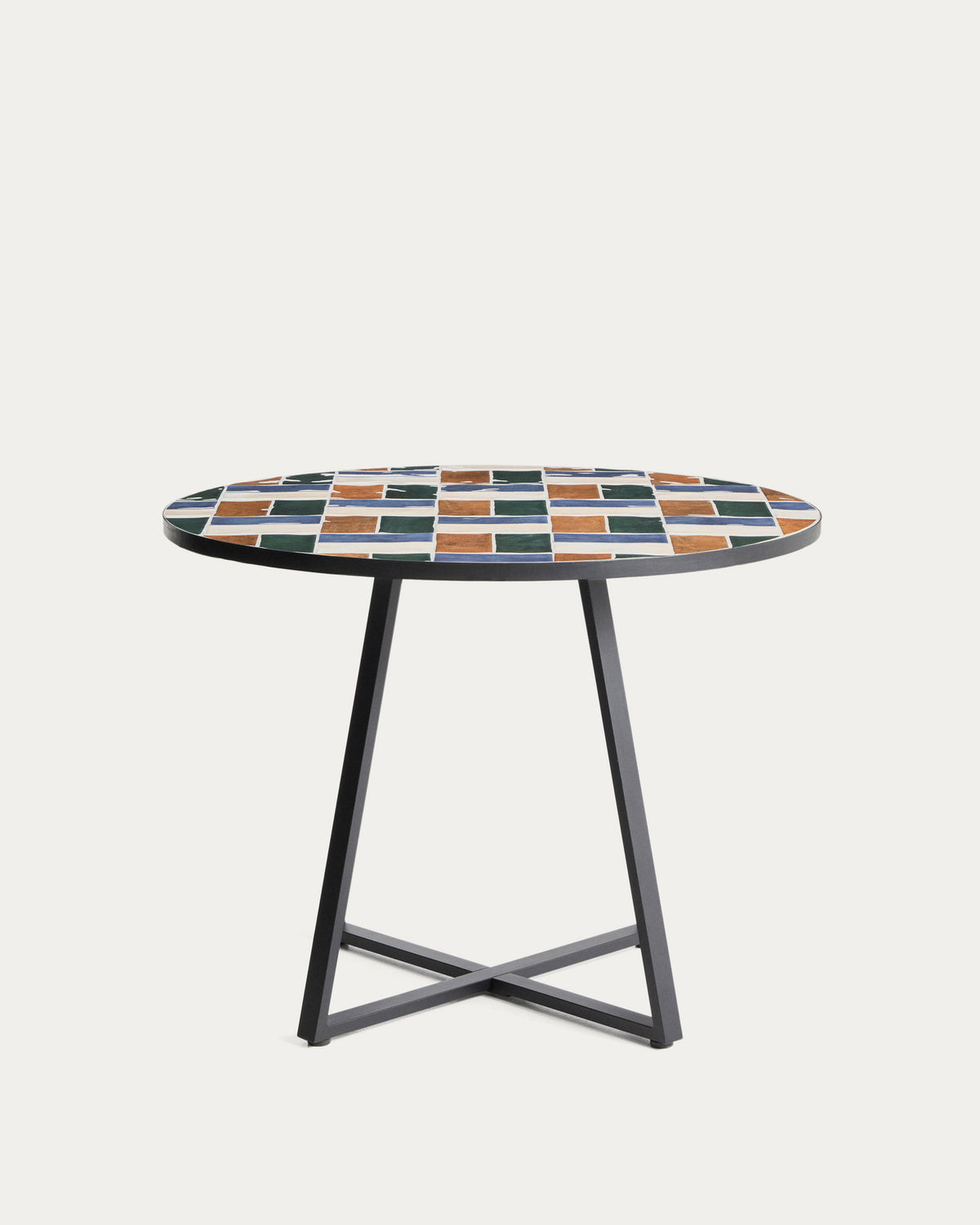 Runder Tisch Tella aus grafitfarbenem verzinktem Stahl mit mehrfarbigen Fliesen Ø120 cm in Mehrfarbig, Grün, Weiss, Schwarz präsentiert im Onlineshop von KAQTU Design AG. Gartentisch ist von Kave Home