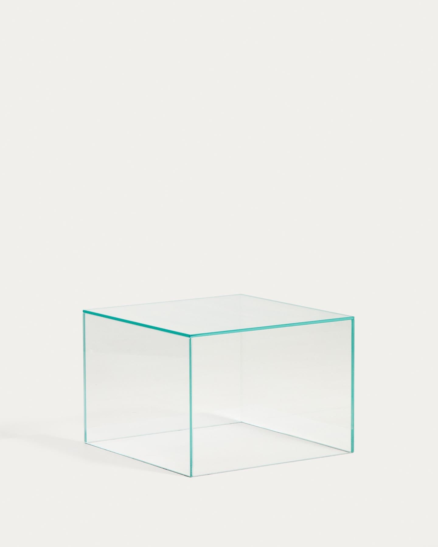 Beistelltisch Orlia aus transparentem gehärtetem Glas, 50 x 50 cm in Transparent präsentiert im Onlineshop von KAQTU Design AG. Beistelltisch ist von Kave Home